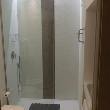 Isola Apartman Milánó